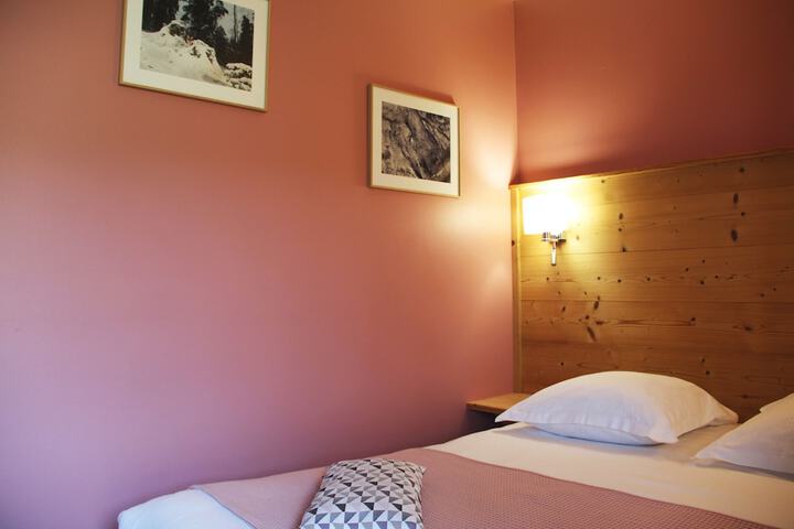 Room 21 of 115