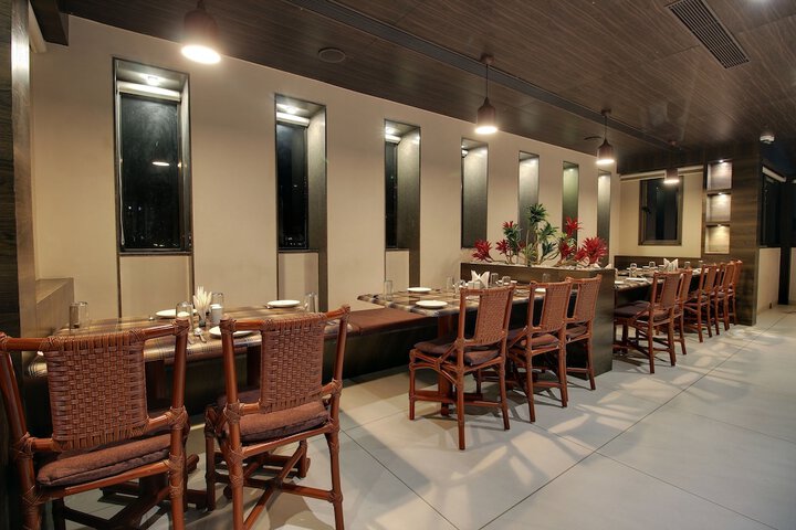 Dining 45 of 67