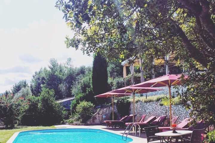 Hotel with Pool