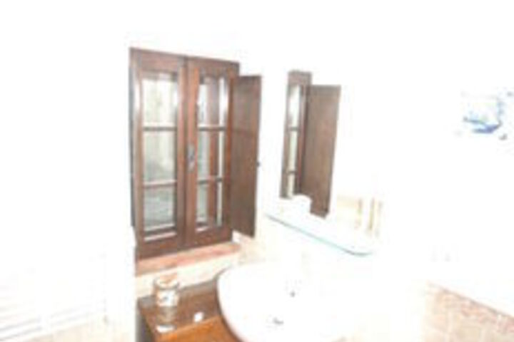 Room 3 of 25