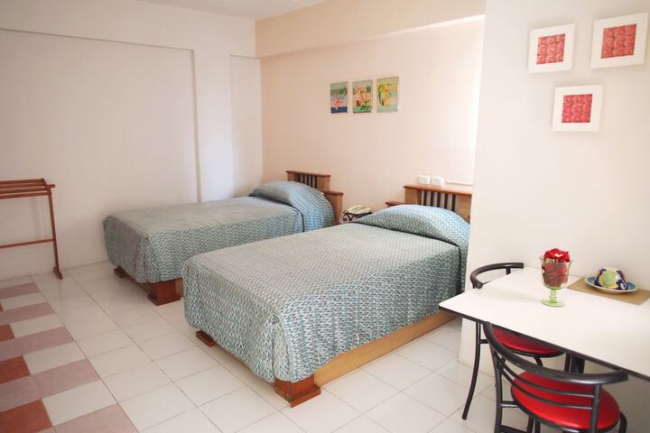 Room 8 of 38