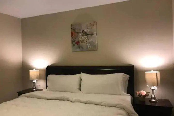 Room 3 of 3