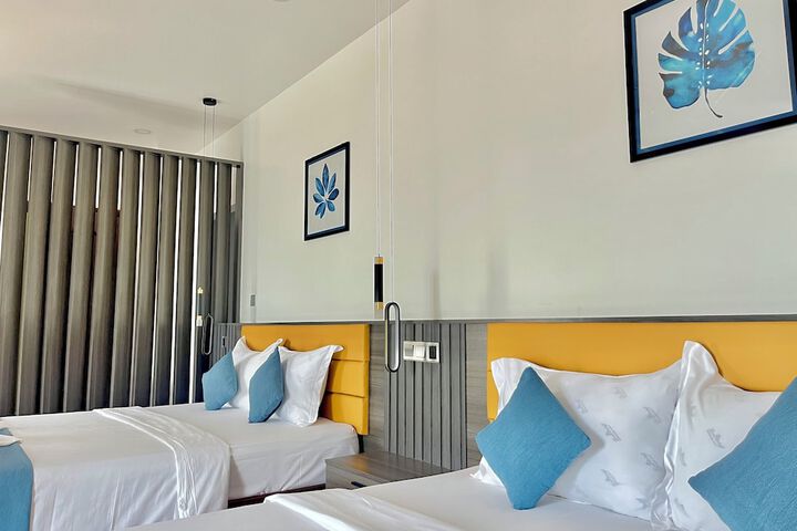 Room 32 of 72
