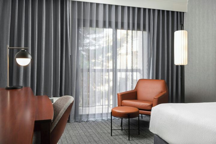 Room 13 of 41