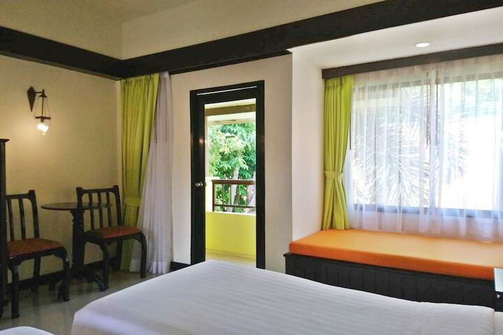 Room 40 of 89