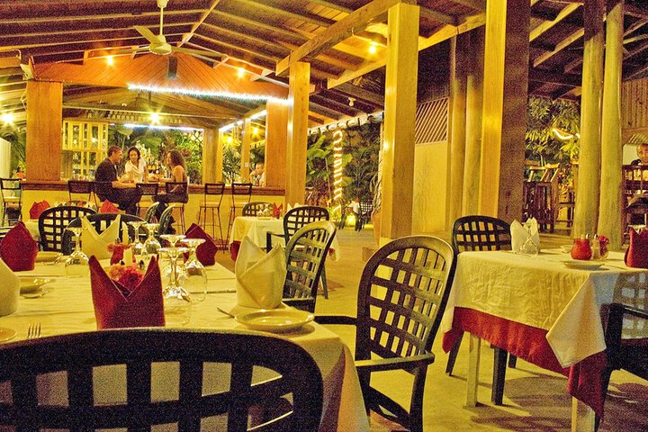 Dining 64 of 97