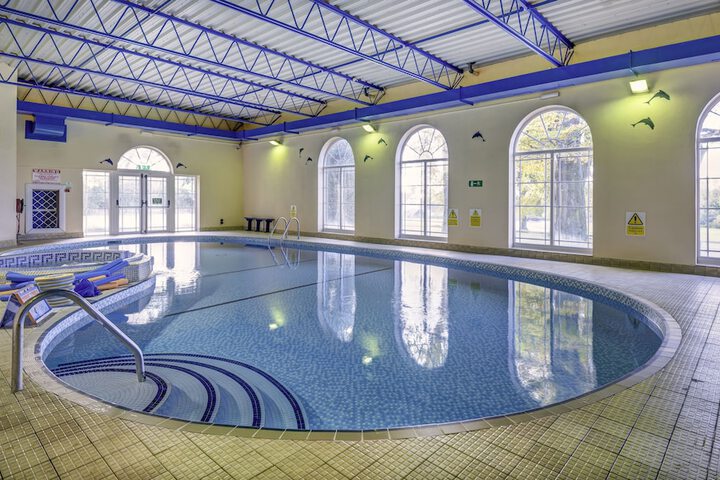 Pools & Facilities