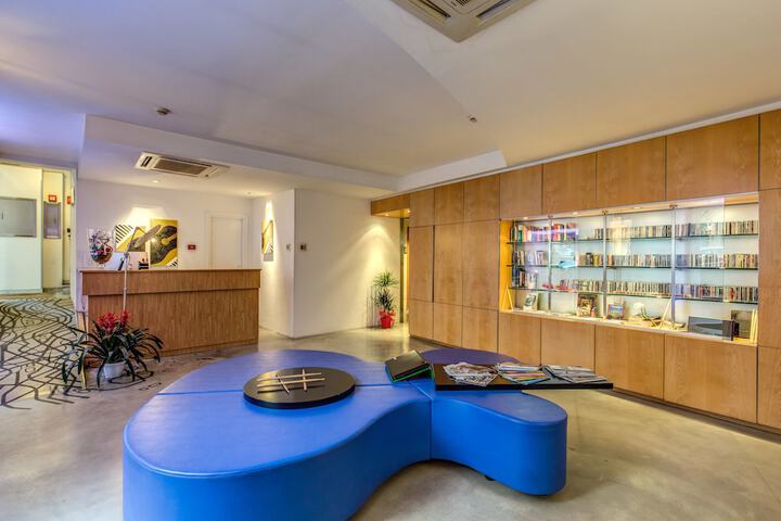 Hotel Lobby