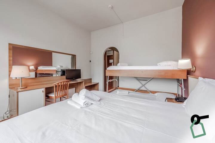 Room 17 of 51