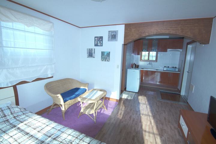 Room 6 of 34