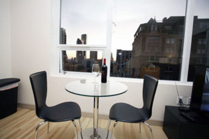 Room 16 of 30