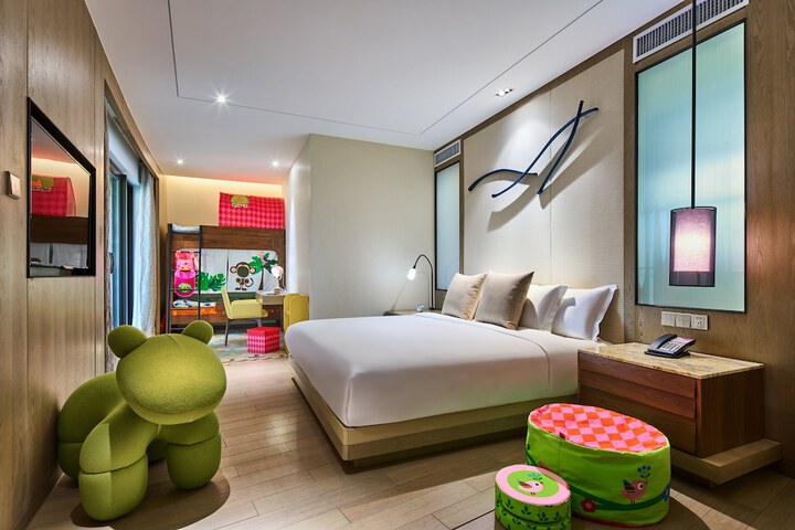 Room 10 of 161