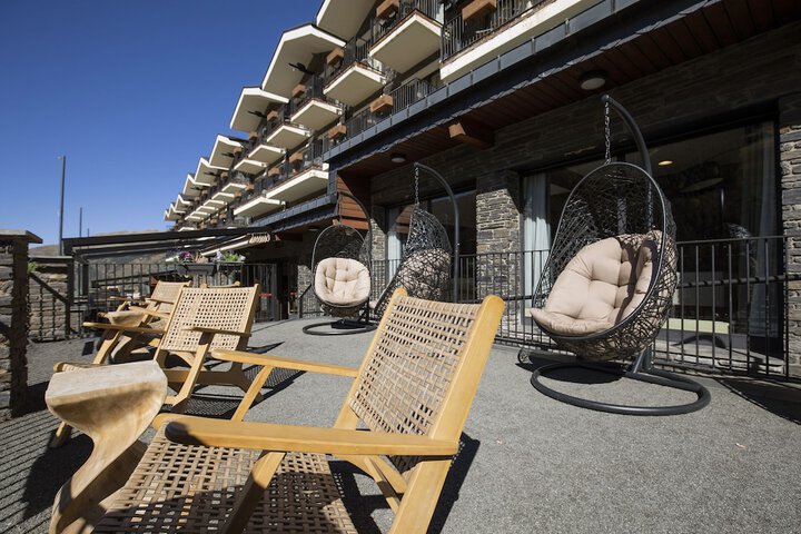 Sundeck 71 of 80