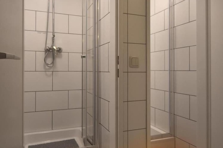 Room 48 of 62
