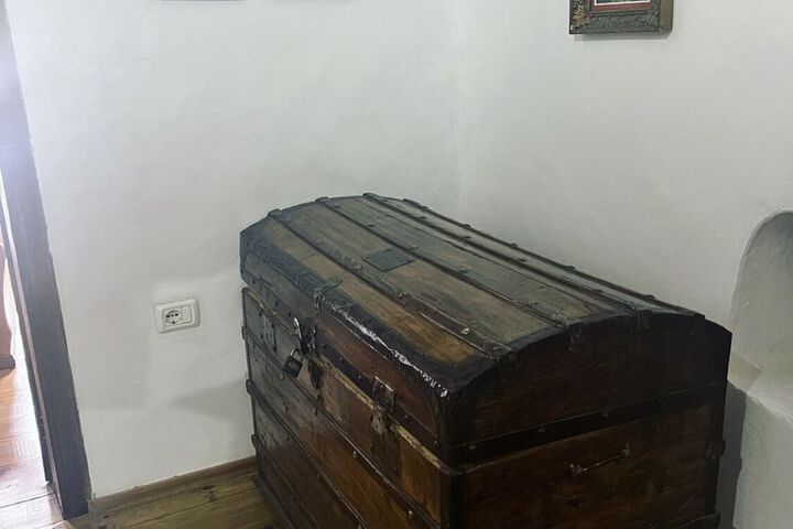 Room 16 of 39