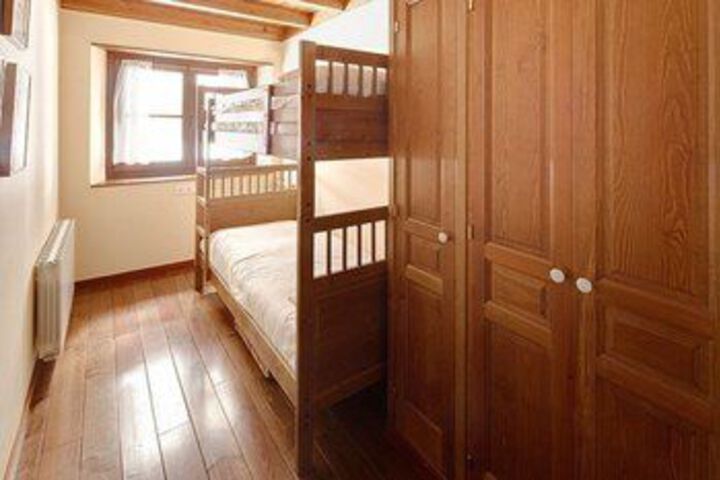 Room 10 of 25