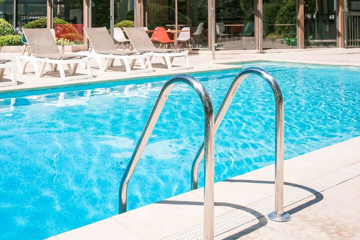 Pool 63 of 134