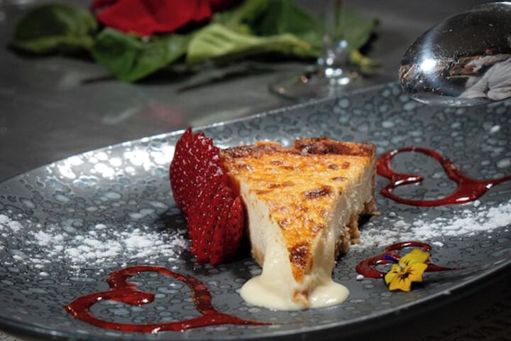 Dining 49 of 77
