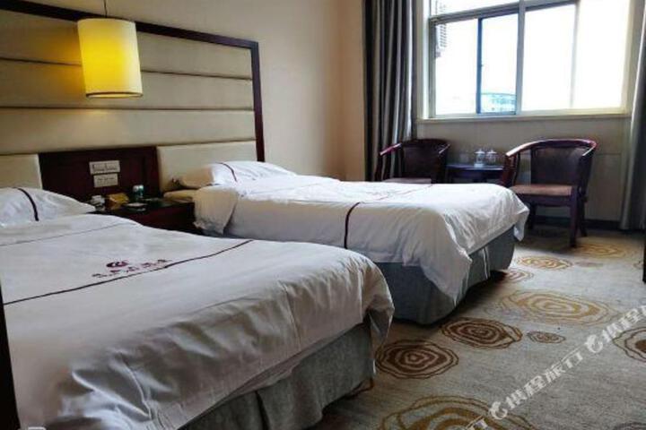 Huaxin Hotel
