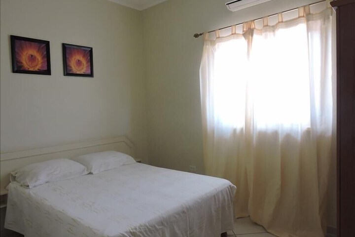 Room 3 of 20