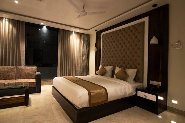 Room 5 of 21