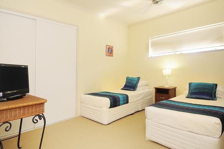 Room 5 of 22