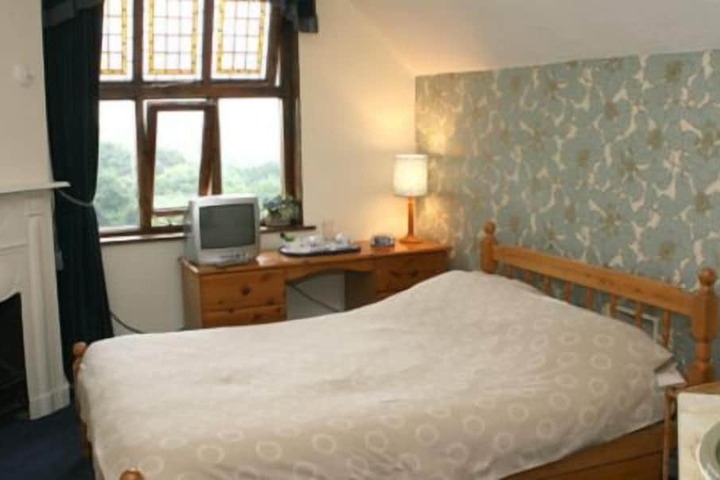 Room 15 of 42