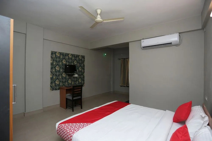 Room 3 of 12