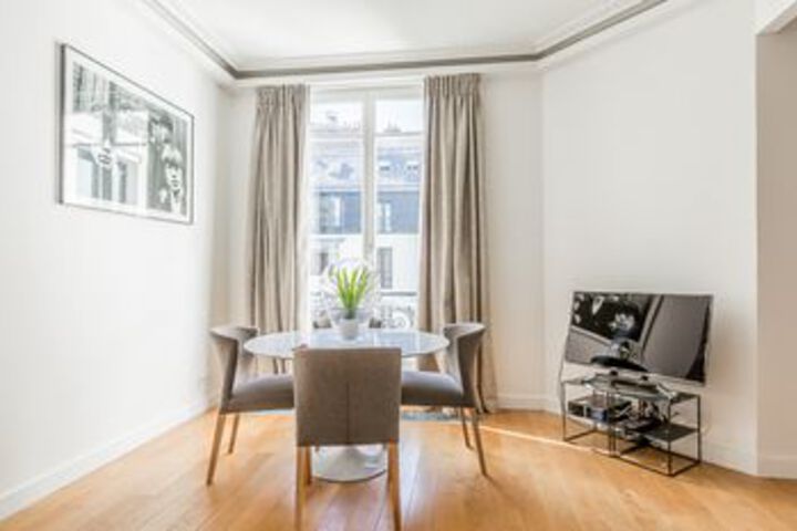 Room 65 of 170
