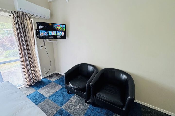 Room 50 of 75