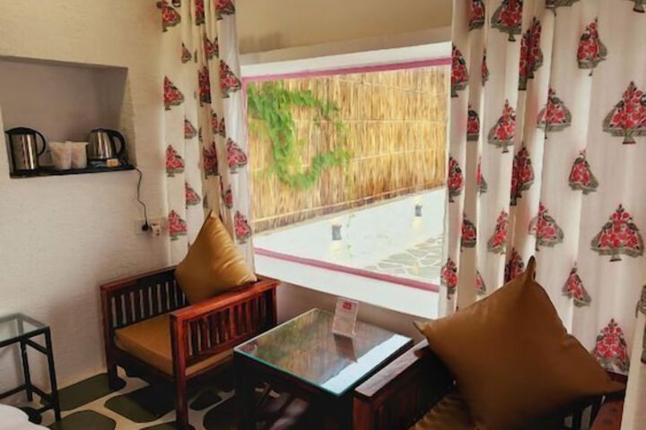 Room 2 of 19