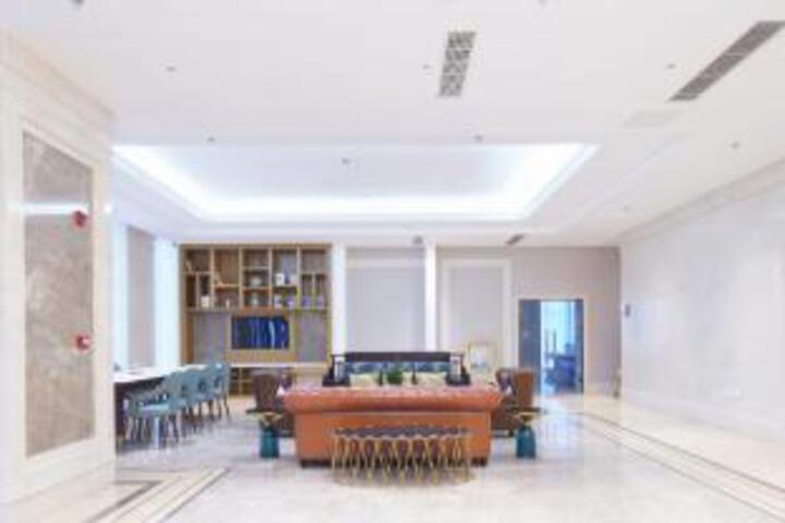 General 4 of 23