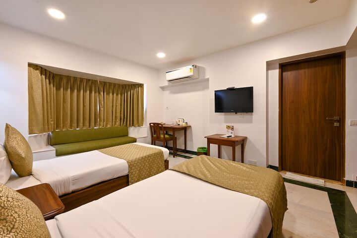 Room 17 of 54