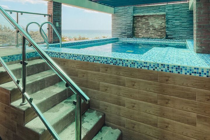 Pool 97 of 143