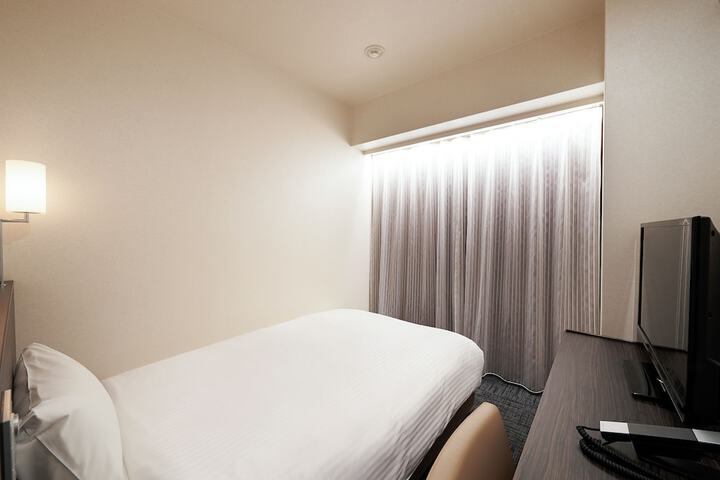 Room 16 of 49