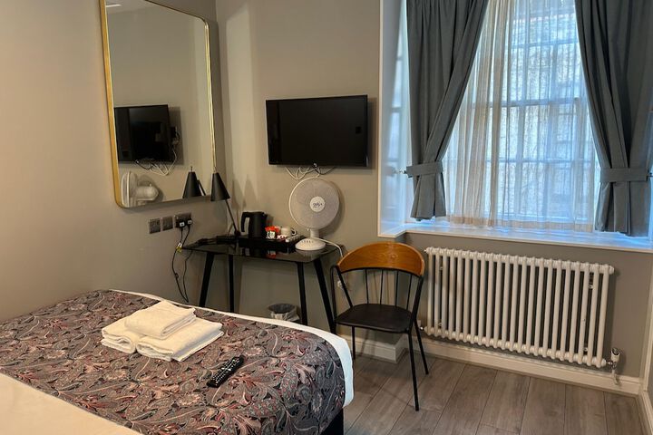 Room 45 of 89