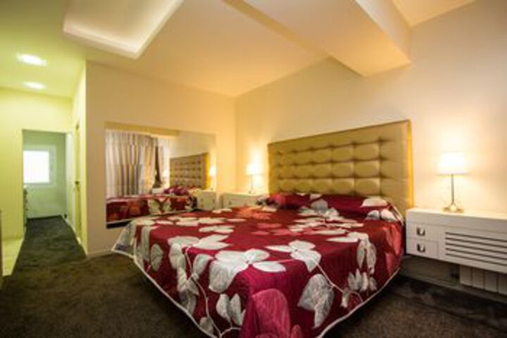 Room 79 of 140