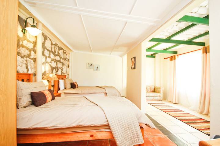 Room 8 of 85