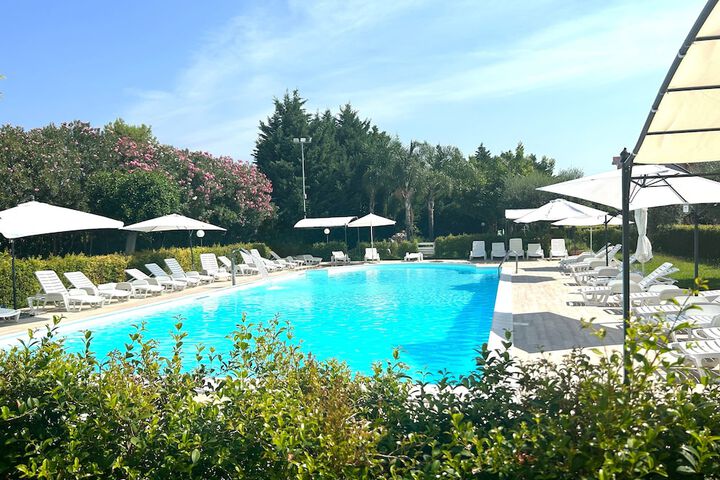 Hotel Park Village