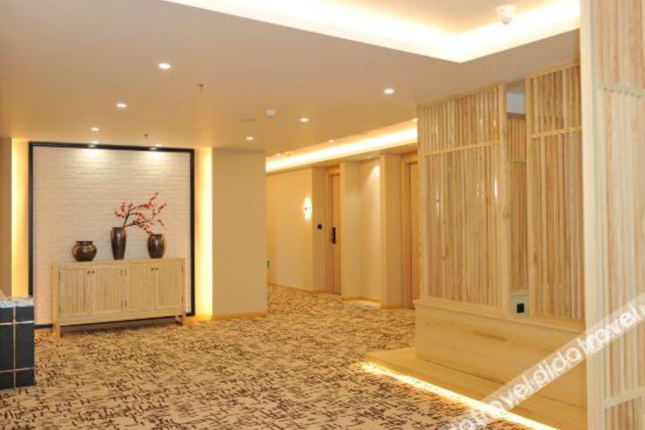 Hotel Interior 3 of 9