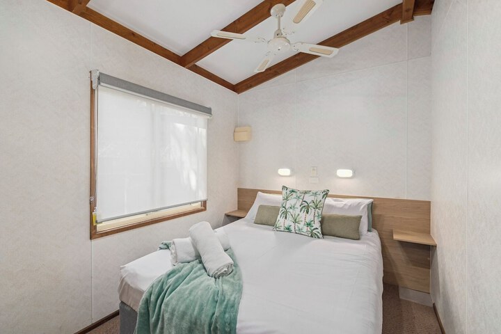 Room 15 of 74