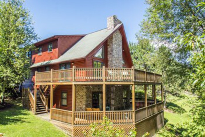 Photo of Mountain Memories Four Bedroom Holiday Home