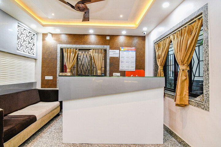 Hotel Interior 7 of 27
