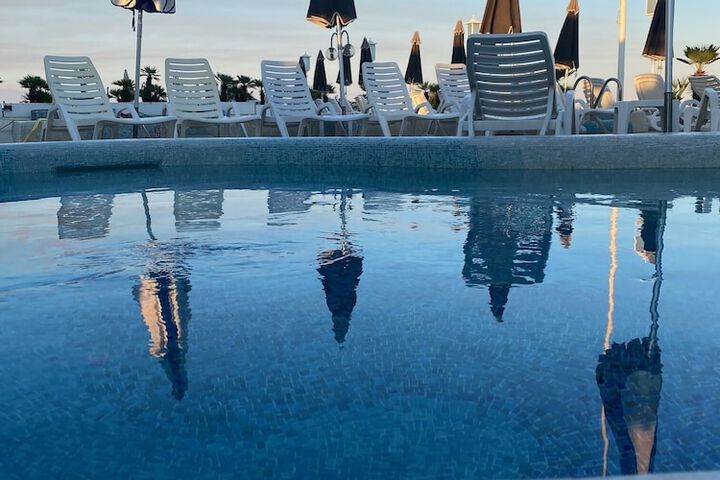 Pool 82 of 115