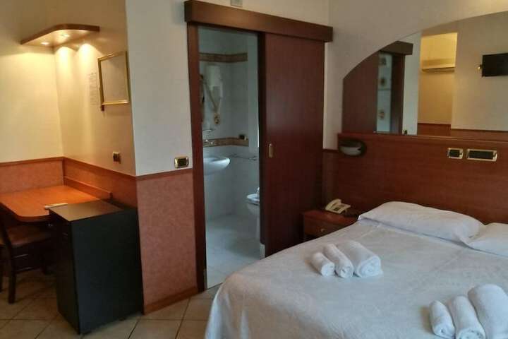 Room 7 of 7