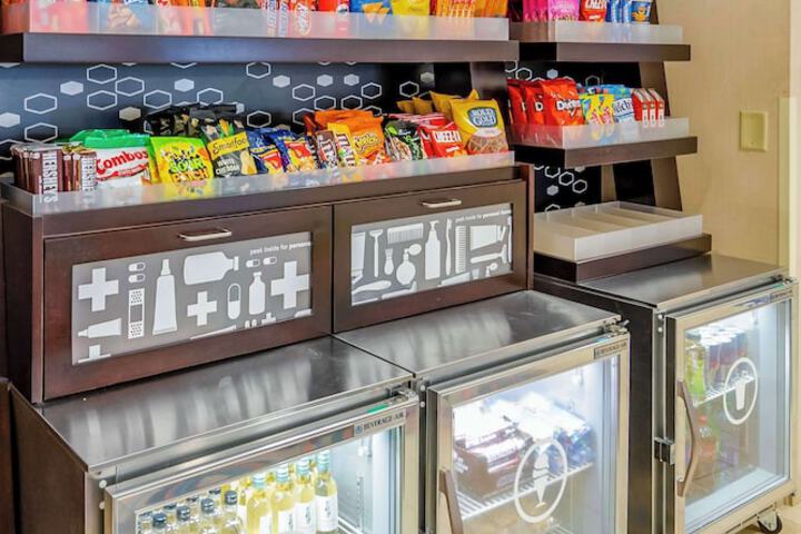 Snack bar