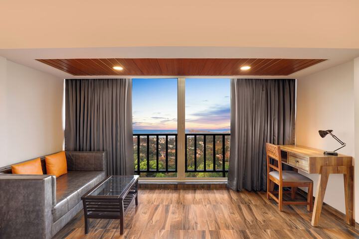 Room 26 of 65