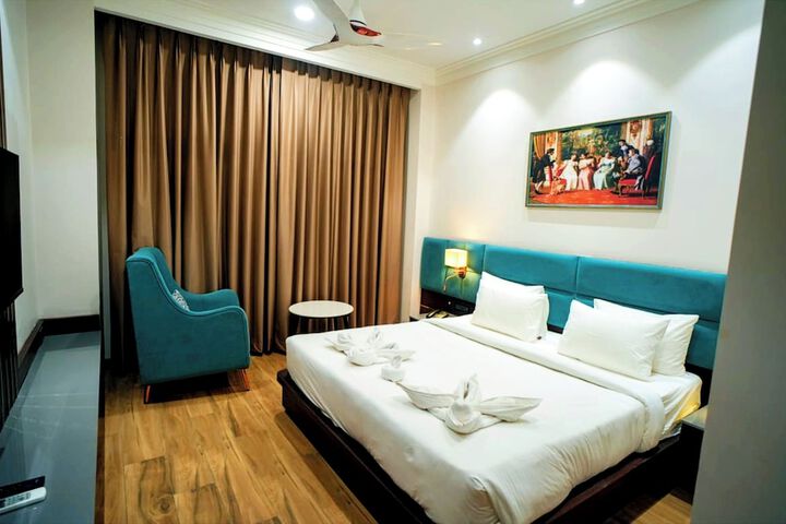 Room 12 of 41