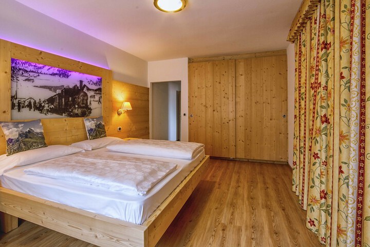 Room 14 of 72
