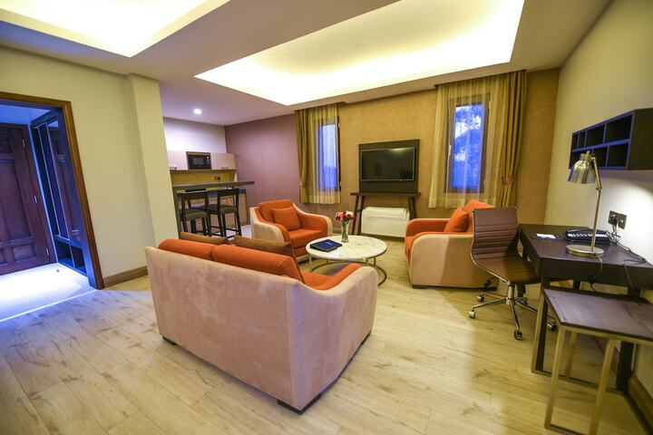 Room 41 of 86